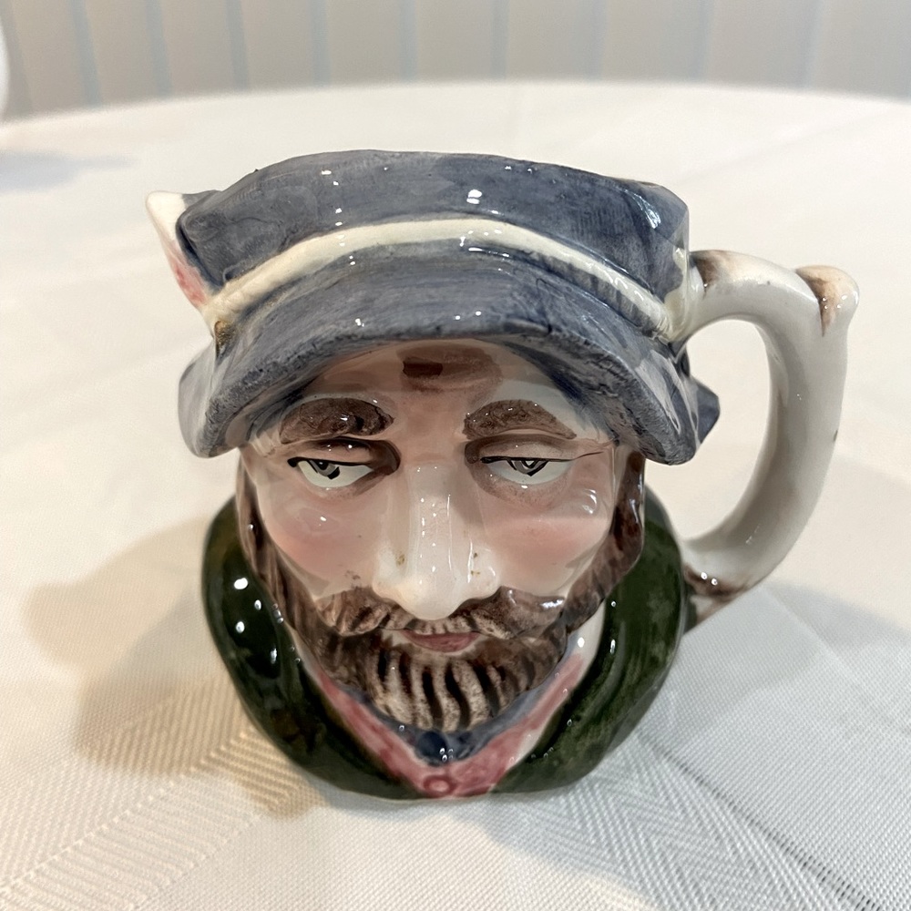 VINTAGE TOBI SM CUP 2 1/2 inches tall